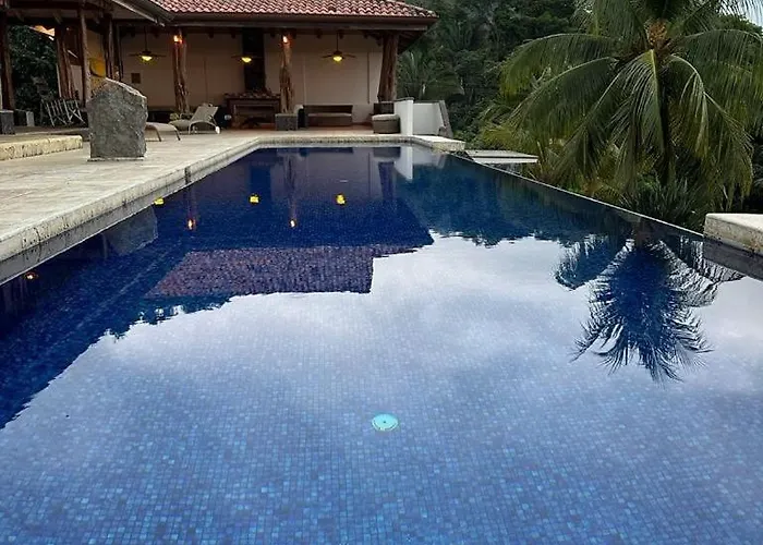 Villa Harmonic Farms Beachfront *