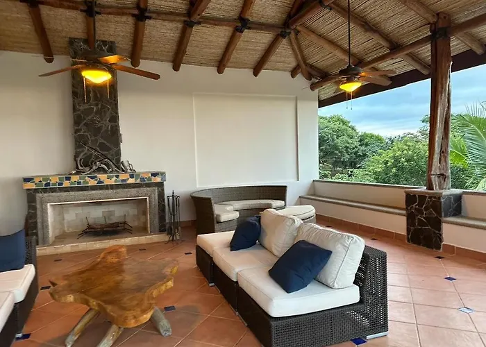 Villa Harmonic Farms Beachfront *