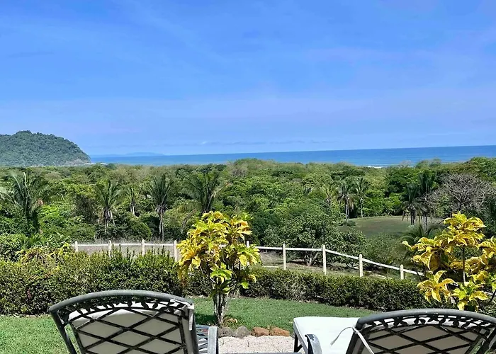 Harmonic Farms Beachfront *